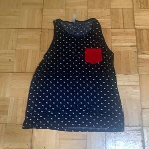 Selling a woman shirt any questions ask 🌸💕